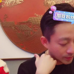 娱乐圈吃瓜爆料小游戏,跟随吃瓜群众，探寻明星背后的秘密