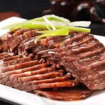 娱乐吃瓜酱牛肉视频播放,揭秘视频背后的热门现象